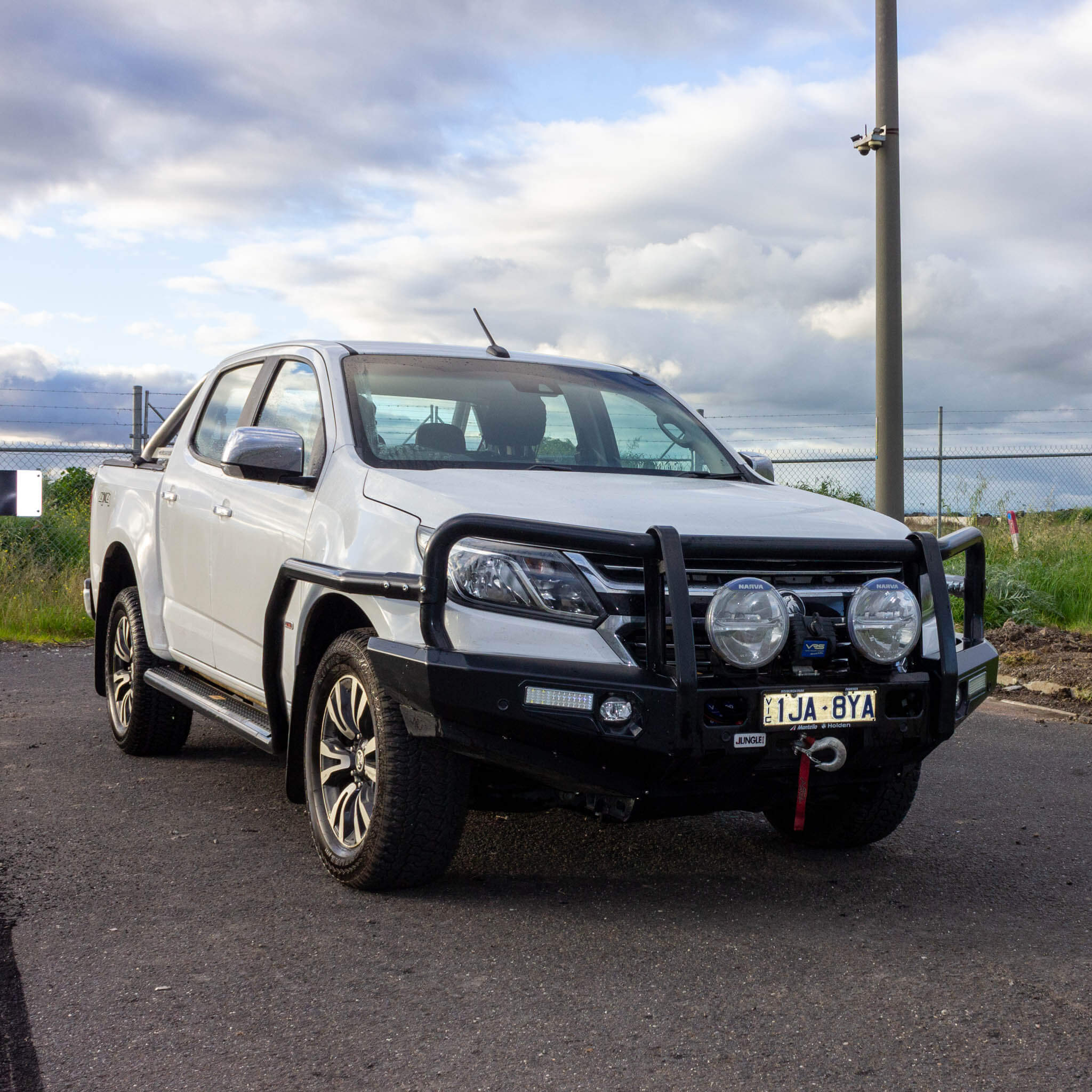 Bullbar Loop Holden Colorado 2016+