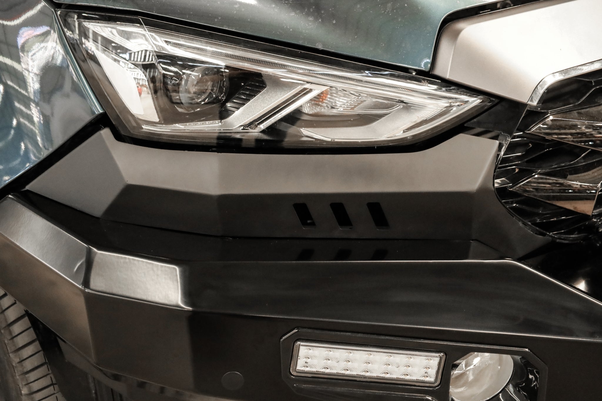 Bull Bar Isuzu MUX 2020+
