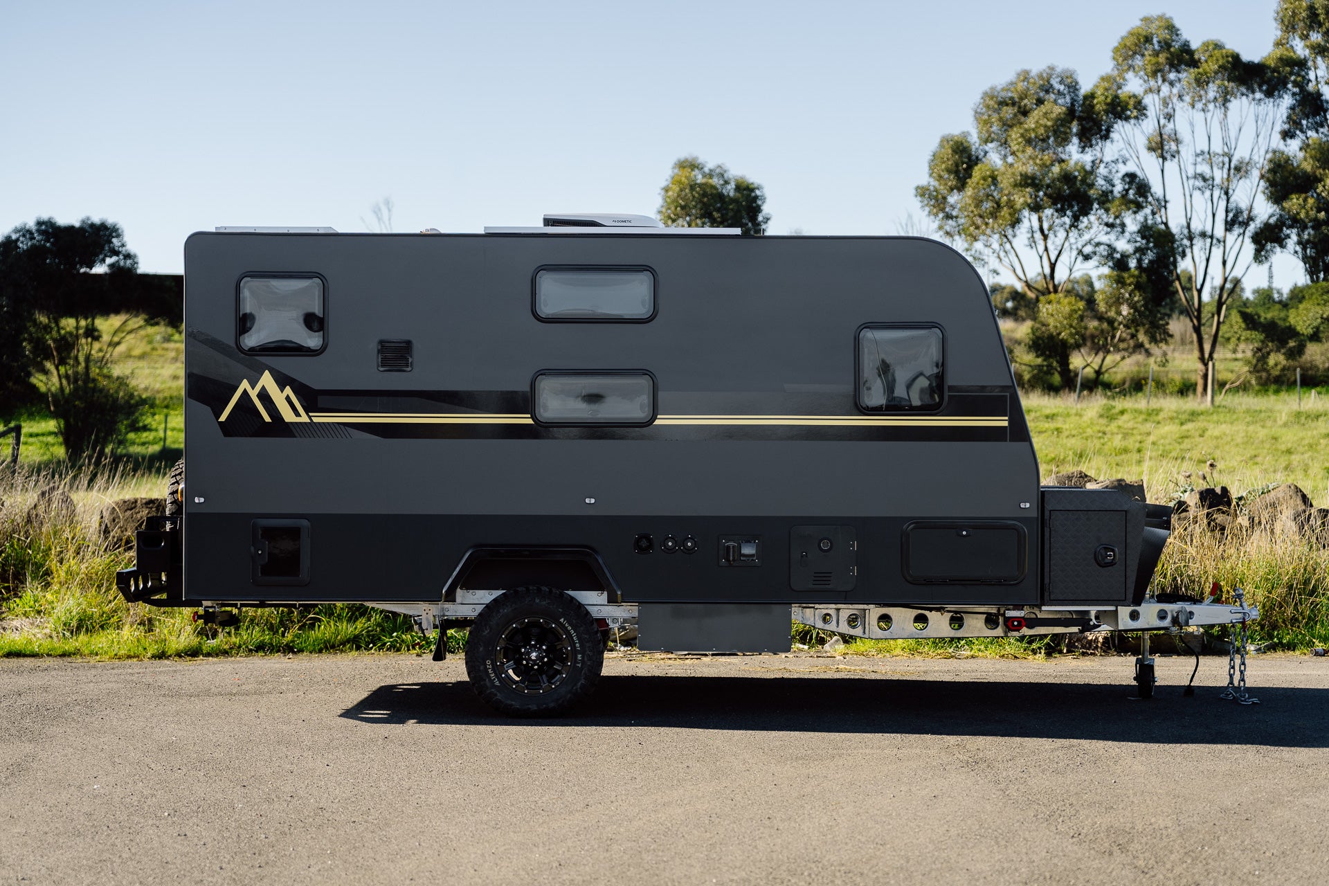 Dusty Road Caravan - 16 Foot