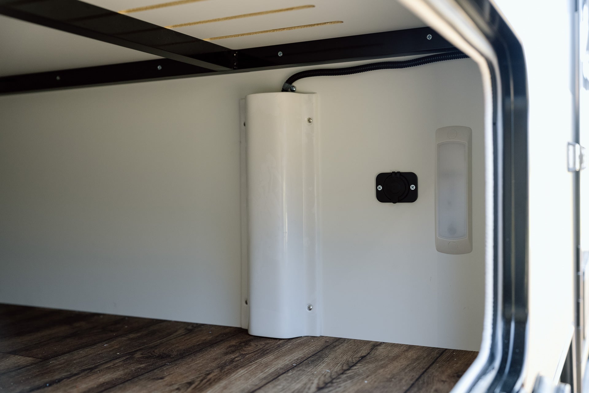 Dusty Road Caravan - 16 Foot