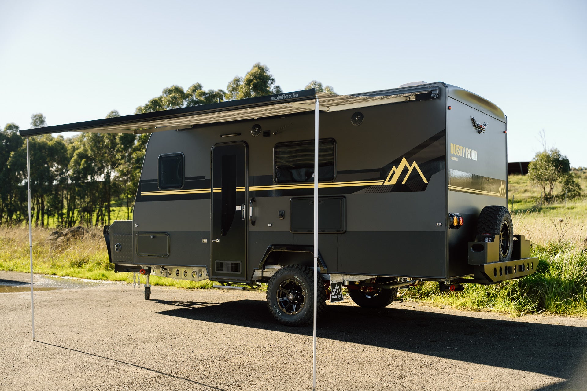 Dusty Road Caravan - 16 Foot