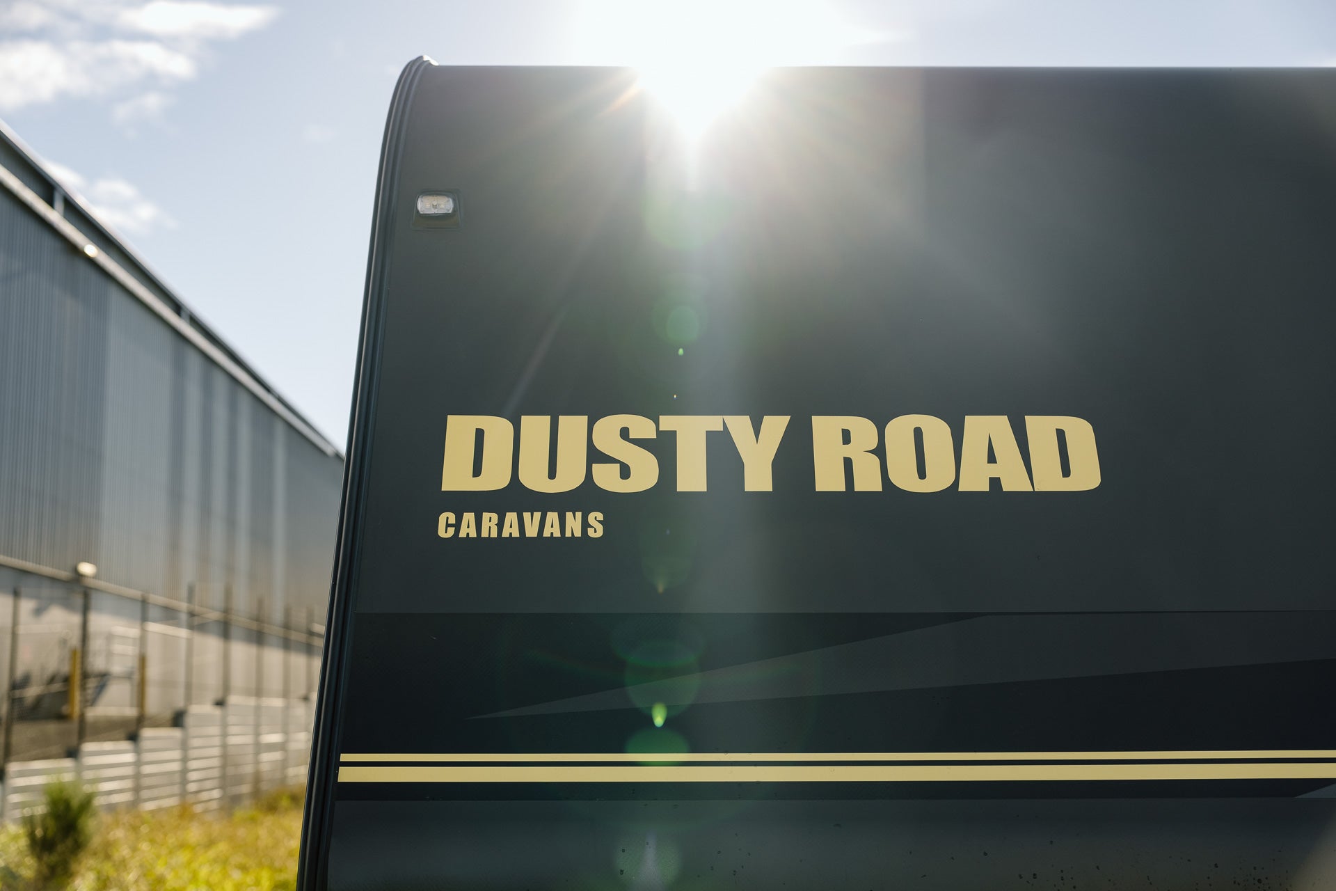 Dusty Road Caravan - 16 Foot