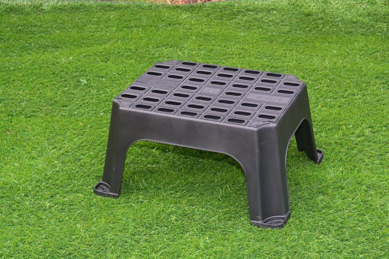 MGI Giant Single Plastic Step