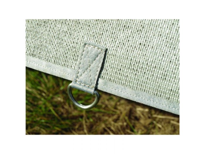 CAMEC PRIVACY SCREEN 3.7 M X 1.8 M WITH ROPES AND PEGS