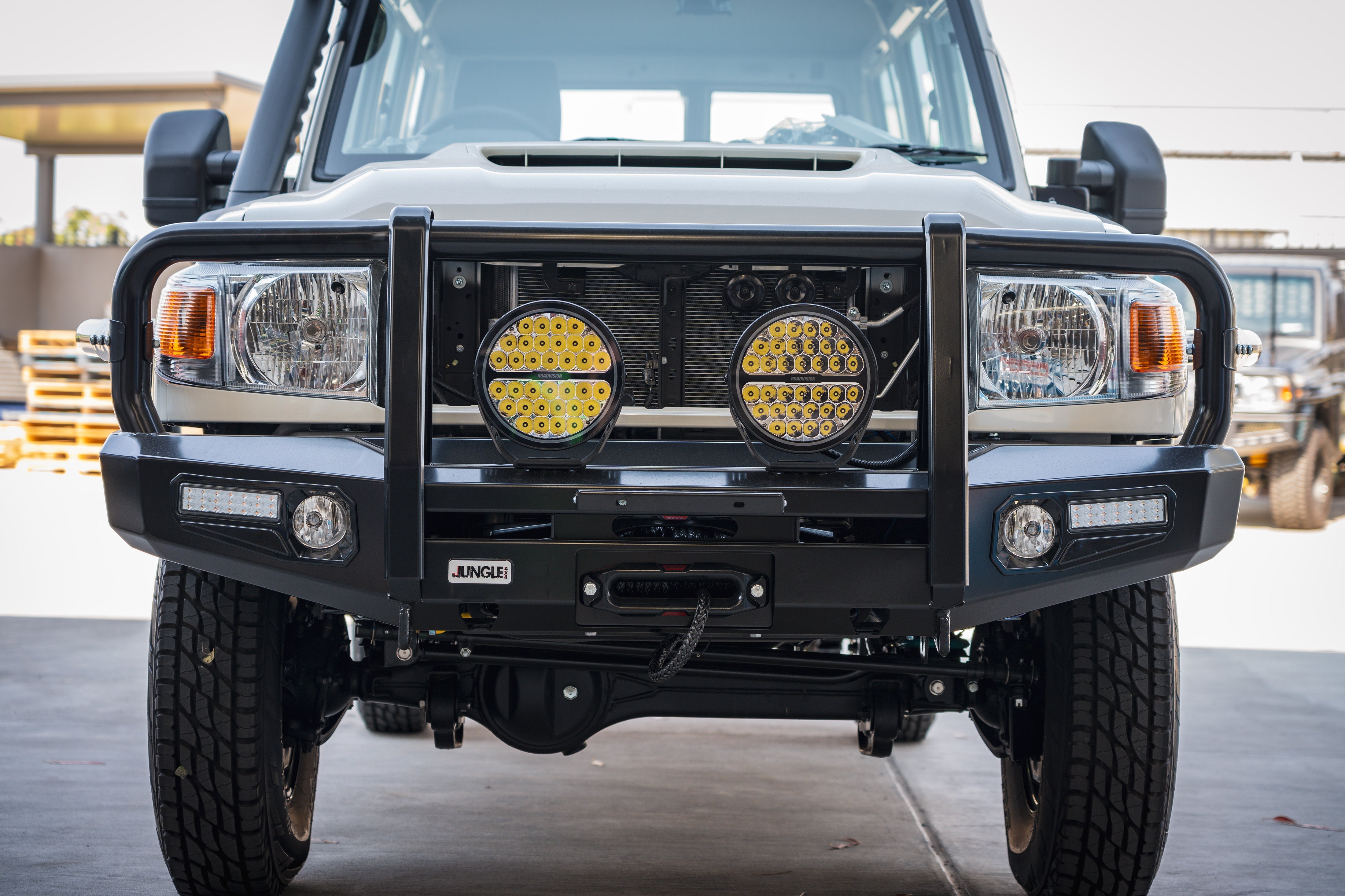 Bull Bar Toyota Landcruiser Troop Carrier