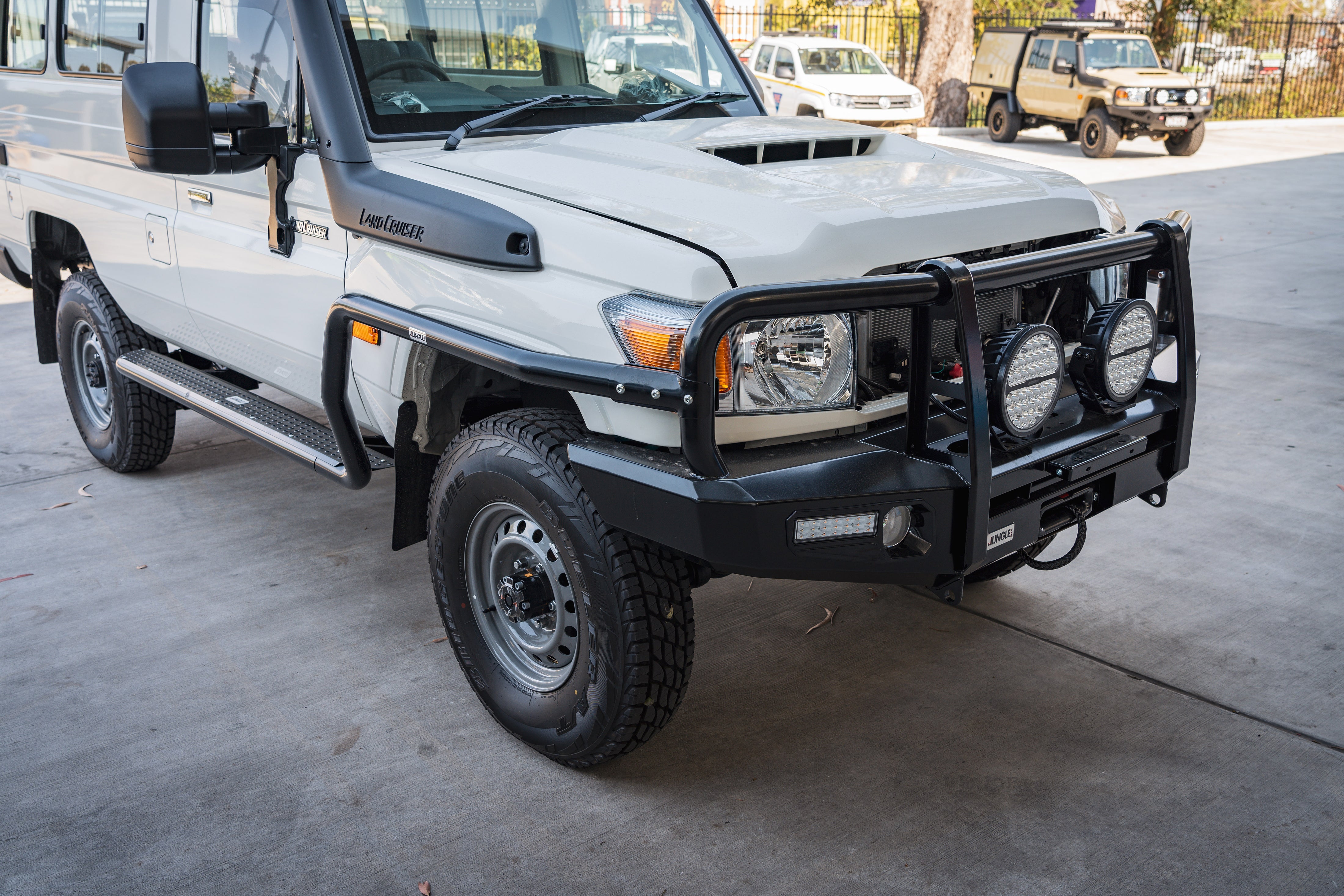 Side Steps Toyota Landcruiser Troop Carrier