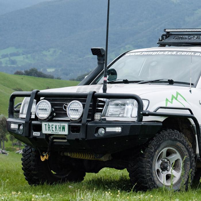 LANDCRUISER 105 SERIES DELUXE BAR