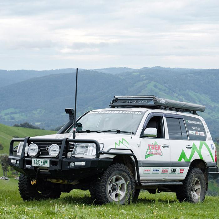 LANDCRUISER 100 SERIES DELUXE BAR