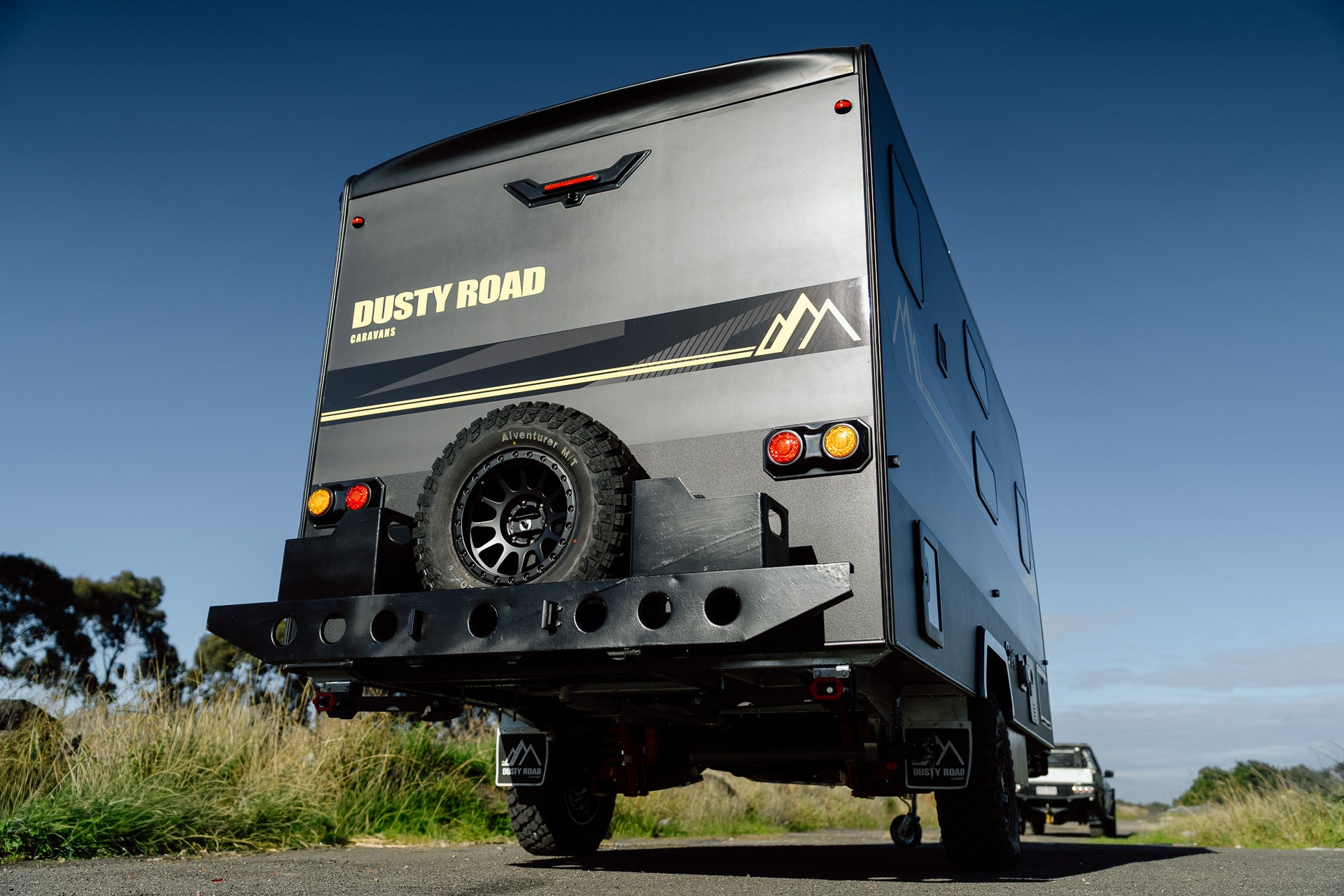 Dusty Road Caravan - 16 Foot