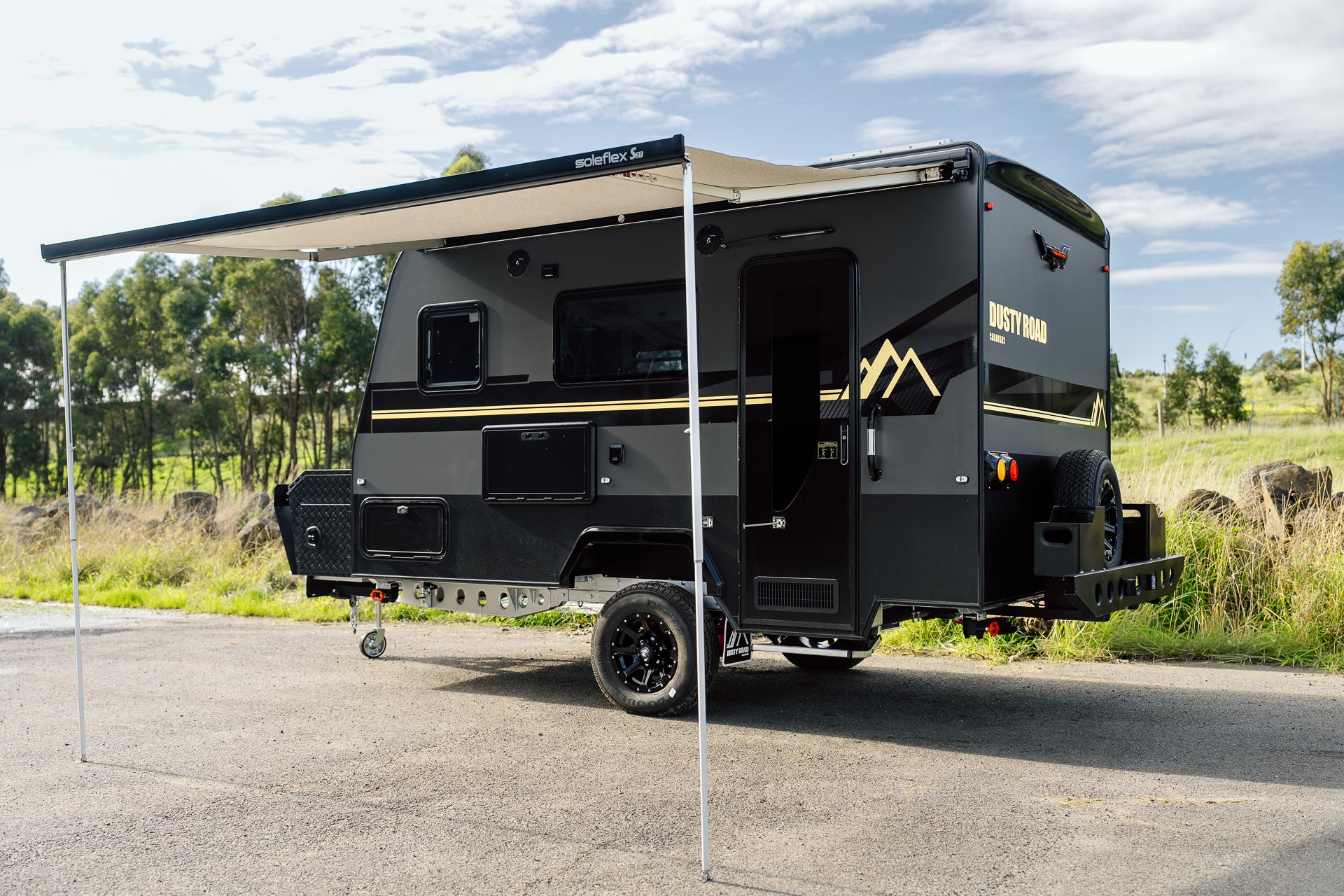 Dusty Road Caravan - 12 Foot